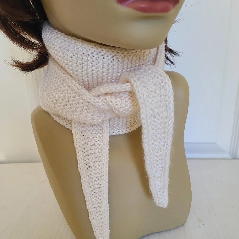 Sophie Scarf Knit Handmade Neck Warmer Creme Wool Acrylic Blend